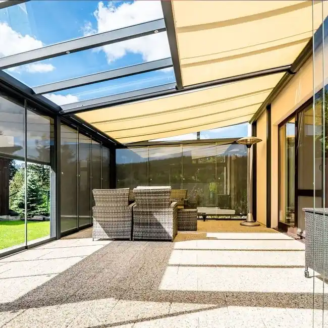 zonwering Vrouwenparochie